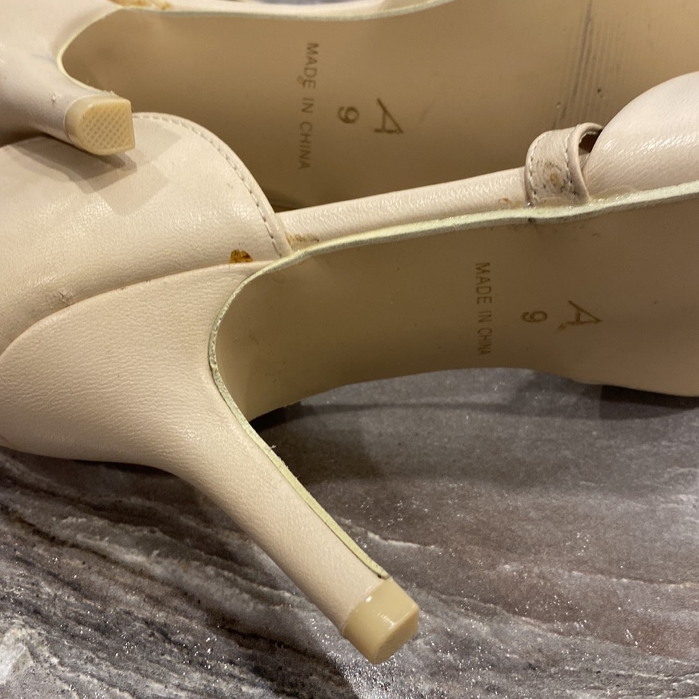 Nude Pump - Picture 5 of 7